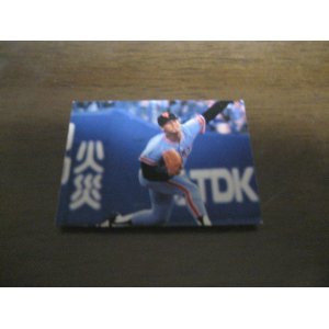 画像: カルビープロ野球カード1980年/No18新浦寿丈/巨人
