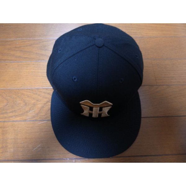 画像1: 阪神タイガース/NEW ERA 59FIFTY /Tigersキャップ/ゴールドロゴ (1)