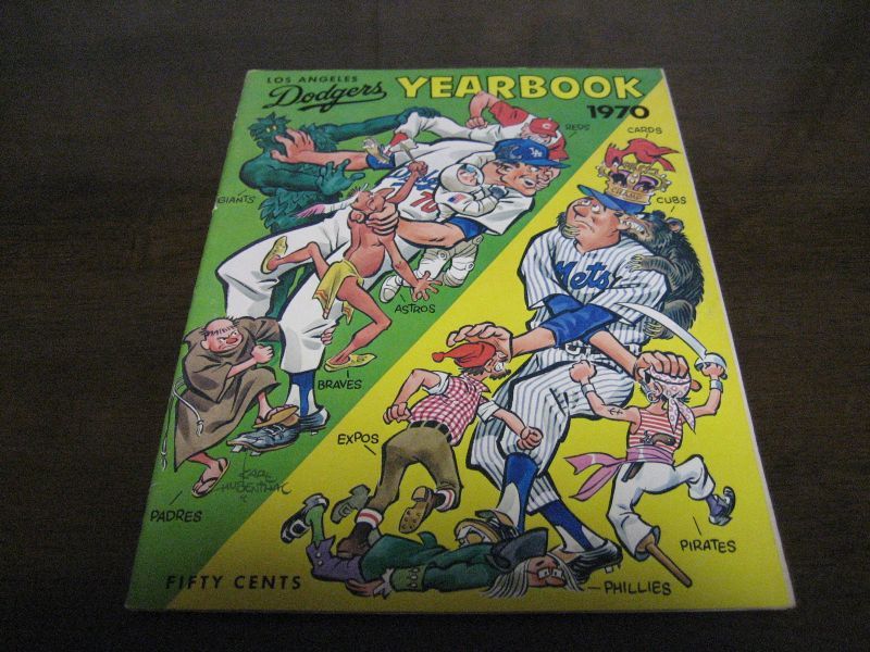 画像1: Los Angeles Dodgers yearbook1970 (1)