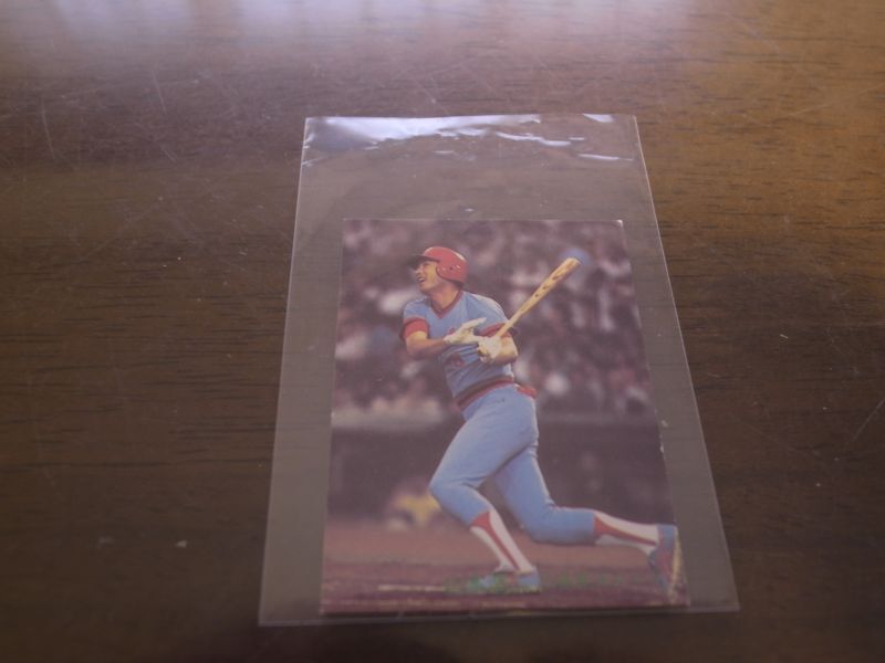 画像1: カルビープロ野球カード1982年/No661山本浩二/広島カープ (1)